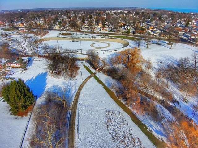 1700 43rd STREET, Kenosha, WI 53140