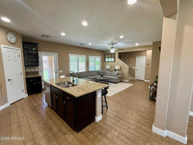 11033 E STORIA Avenue, Mesa, AZ 85212