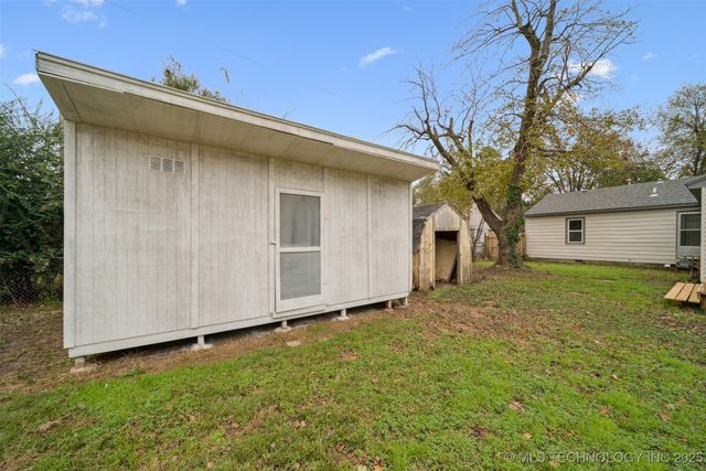 5733 E 4th Street, Tulsa, OK 74112