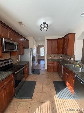 224 Stoneybrooke Way, Montgomery, AL 36117