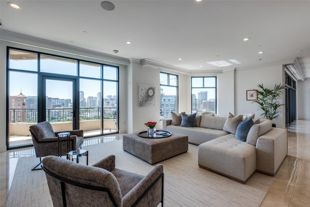 2828 Hood Street 1303, Dallas, TX 75219