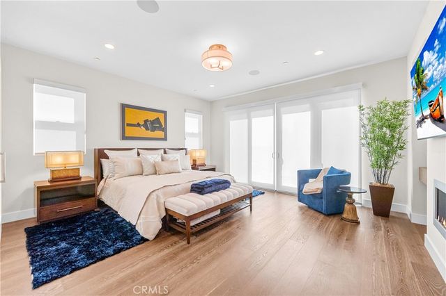 621 Frankfort Avenue, Huntington Beach, CA 92648