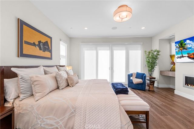 621 Frankfort Avenue, Huntington Beach, CA 92648