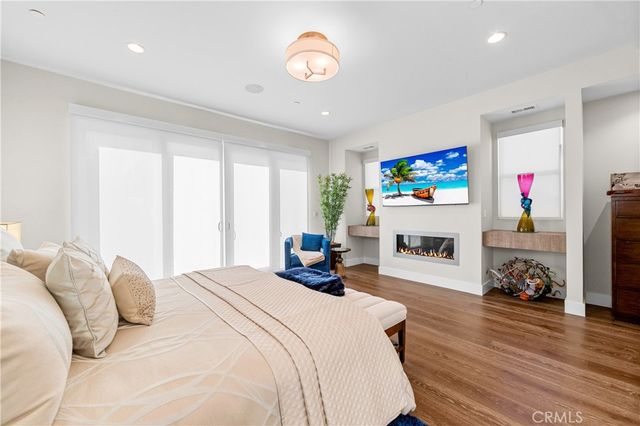 621 Frankfort Avenue, Huntington Beach, CA 92648