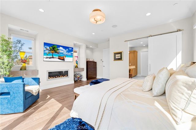 621 Frankfort Avenue, Huntington Beach, CA 92648