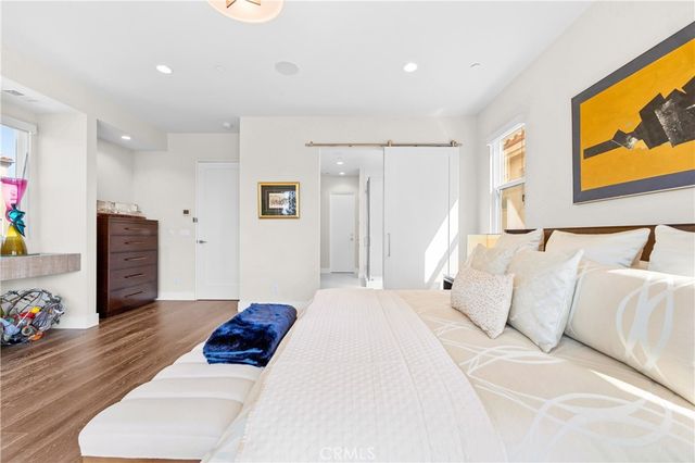 621 Frankfort Avenue, Huntington Beach, CA 92648