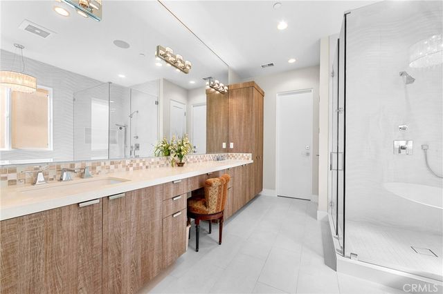 621 Frankfort Avenue, Huntington Beach, CA 92648