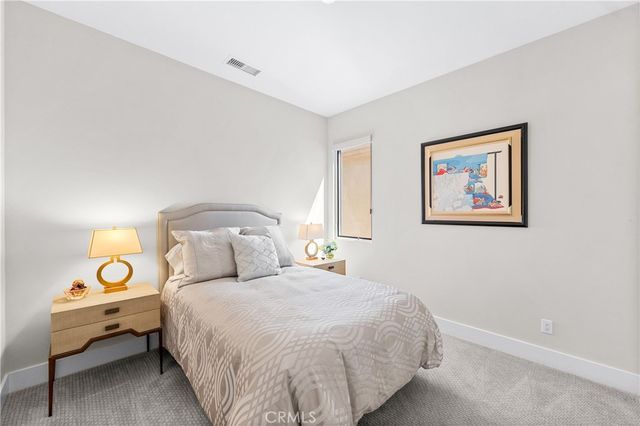 621 Frankfort Avenue, Huntington Beach, CA 92648