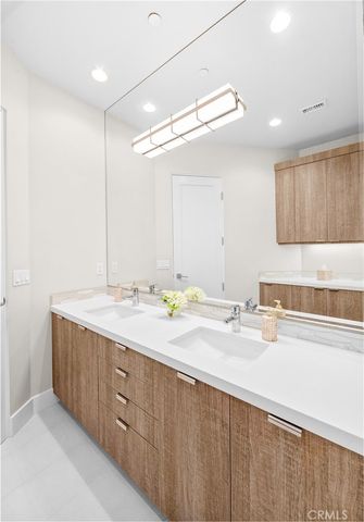 621 Frankfort Avenue, Huntington Beach, CA 92648