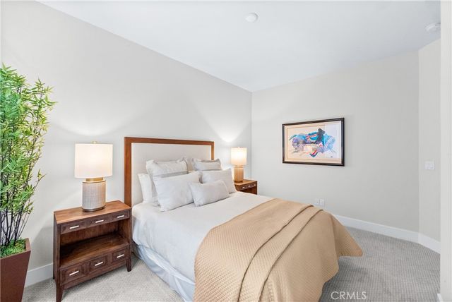621 Frankfort Avenue, Huntington Beach, CA 92648