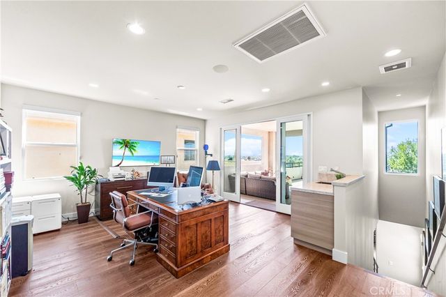621 Frankfort Avenue, Huntington Beach, CA 92648