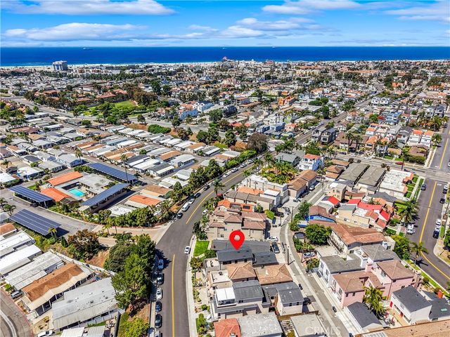 621 Frankfort Avenue, Huntington Beach, CA 92648