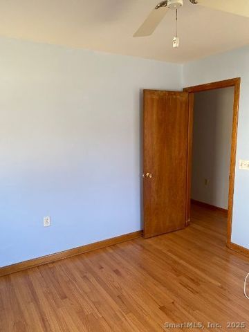 13 Curtis Street, Norwich, CT 06360