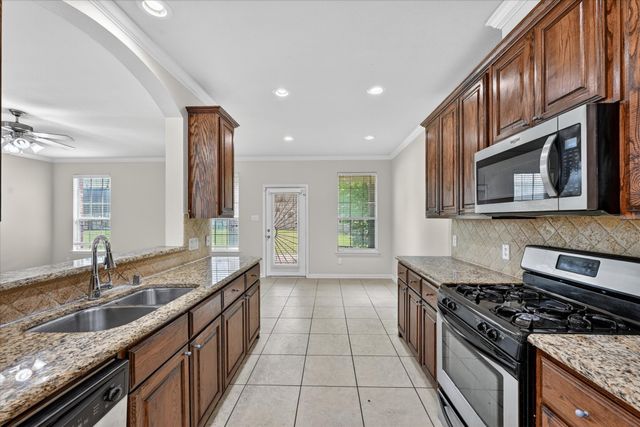 2304 Janna Way, Carrollton, TX 75006