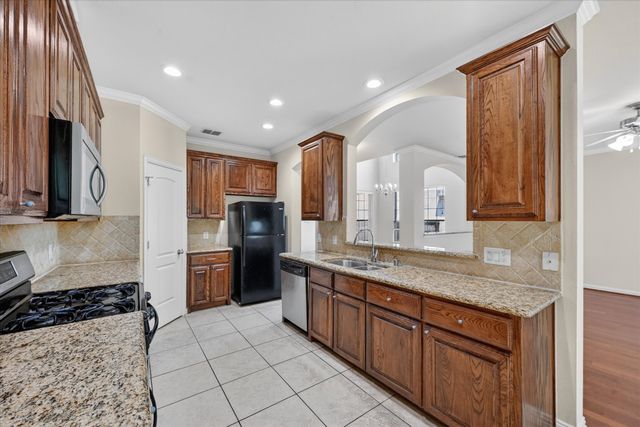 2304 Janna Way, Carrollton, TX 75006