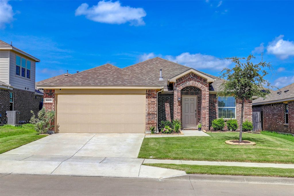 14449 Leadrope Circle, Fort Worth, TX 76052