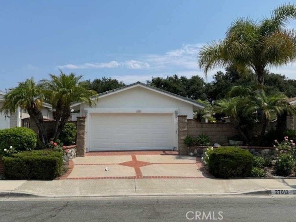 27012 El Retiro, Mission Viejo, CA 92692