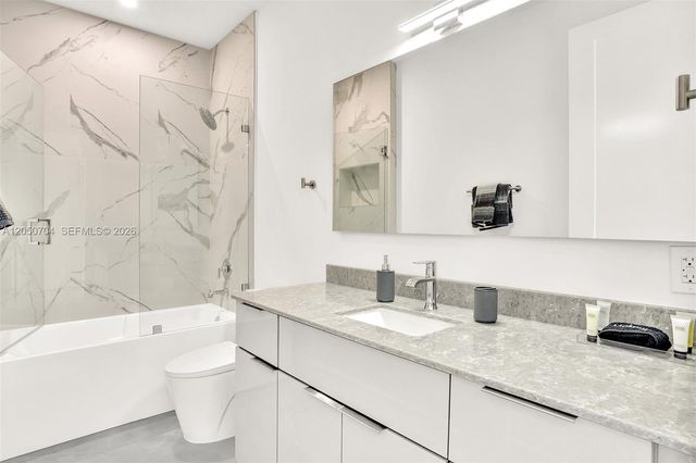 2100 Miami Rd 303, Fort Lauderdale, FL 33316