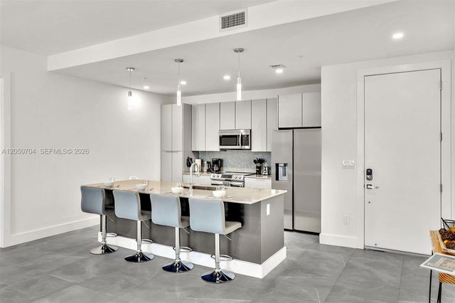 2100 Miami Rd 303, Fort Lauderdale, FL 33316