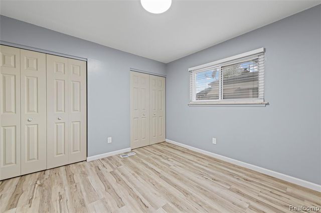 7218 Superior, Center Line, MI 48015