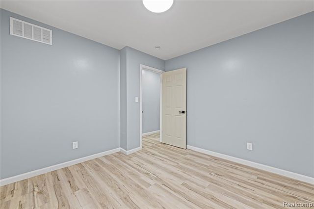 7218 Superior, Center Line, MI 48015