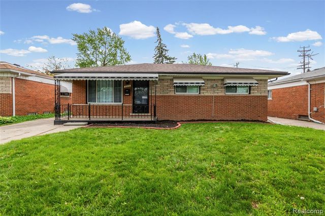 7218 Superior, Center Line, MI 48015