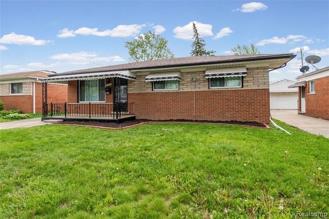 7218 Superior, Center Line, MI 48015