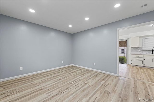 7218 Superior, Center Line, MI 48015