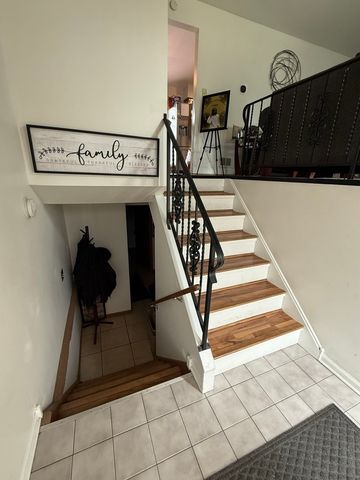 1208 E 154th Street, South Holland, IL 60473