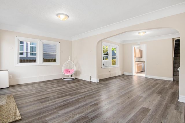 3555 Dupont Avenue N, Minneapolis, MN 55412