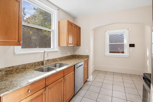 3555 Dupont Avenue N, Minneapolis, MN 55412