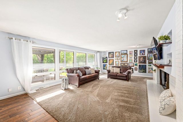 W124S6438 Hawthorne ROAD, Muskego, WI 53150