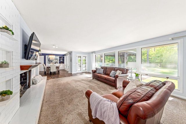 W124S6438 Hawthorne ROAD, Muskego, WI 53150