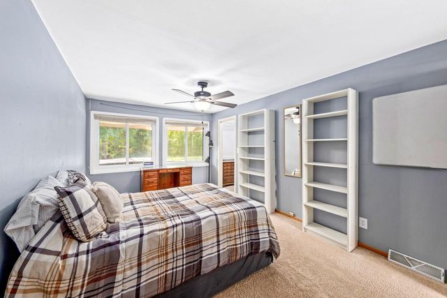 W124S6438 Hawthorne ROAD, Muskego, WI 53150