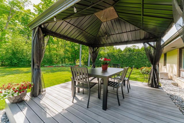 W124S6438 Hawthorne ROAD, Muskego, WI 53150