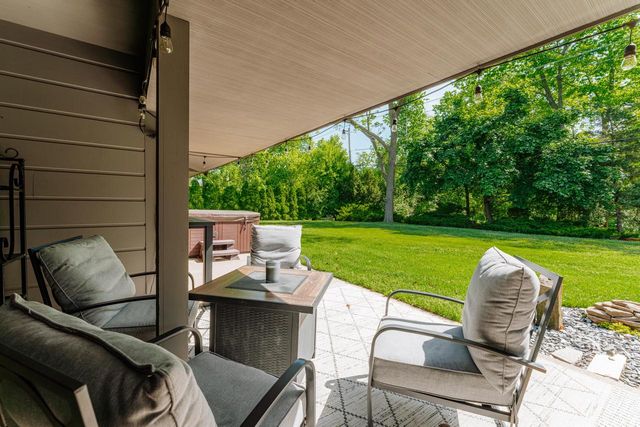 W124S6438 Hawthorne ROAD, Muskego, WI 53150