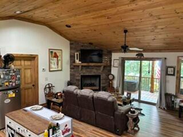 50 Kramers Knob Lane, Murphy, NC 28906