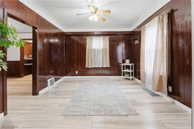 329 Girard Avenue NE, Canton, OH 44704