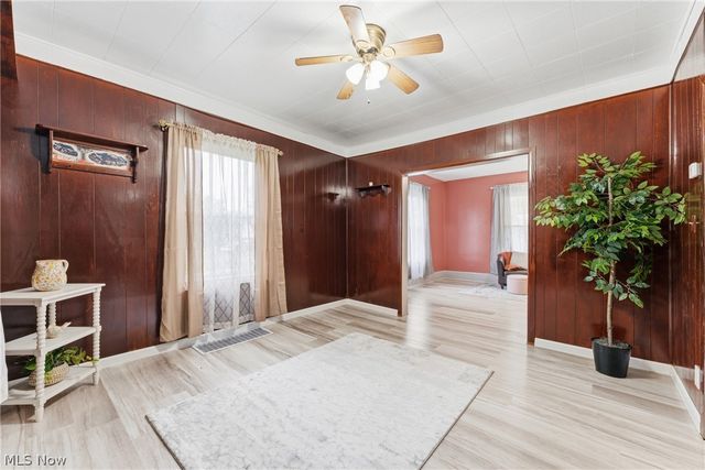 329 Girard Avenue NE, Canton, OH 44704