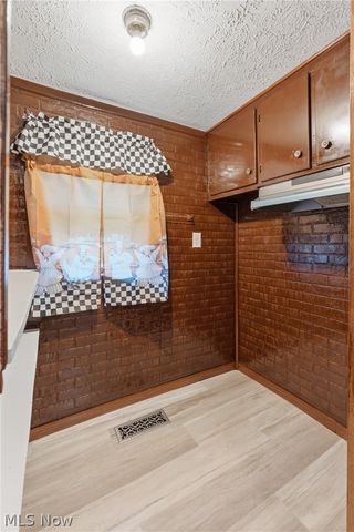 329 Girard Avenue NE, Canton, OH 44704