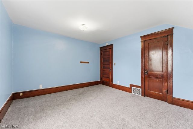 329 Girard Avenue NE, Canton, OH 44704