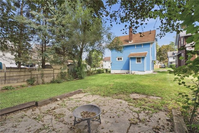 329 Girard Avenue NE, Canton, OH 44704