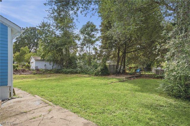 329 Girard Avenue NE, Canton, OH 44704