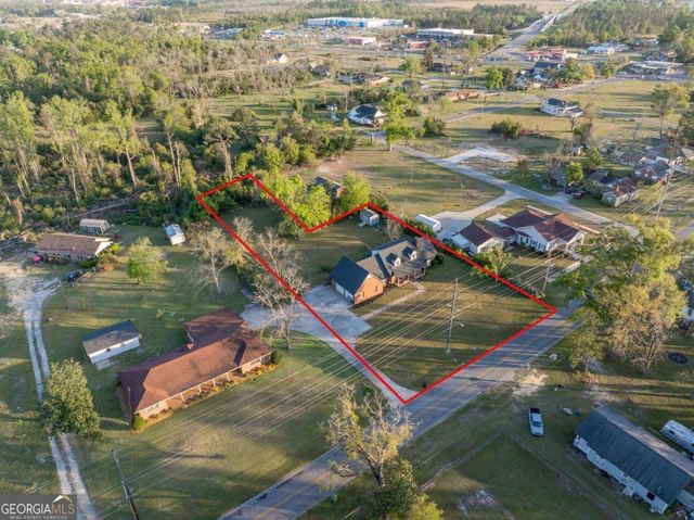 74 N Gill Street, Hazlehurst, GA 31539