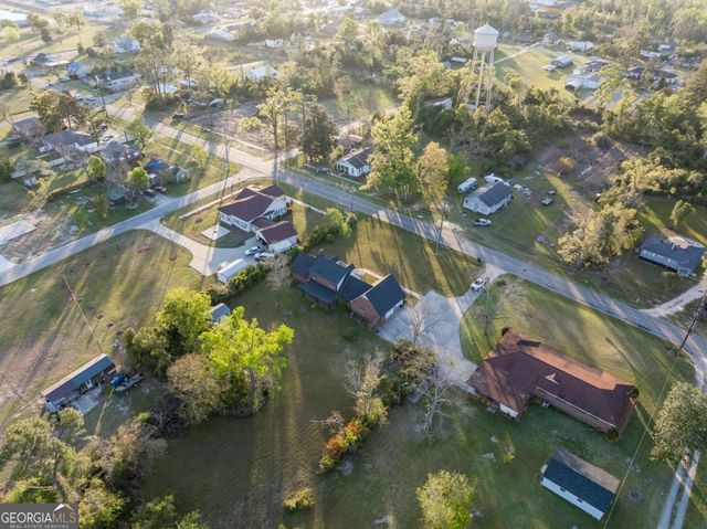 74 N Gill Street, Hazlehurst, GA 31539