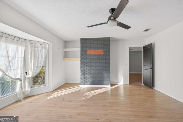 74 N Gill Street, Hazlehurst, GA 31539