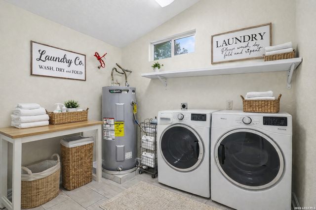 205 BALCONES HEIGHTS RD, Balcones Heights, TX 78201