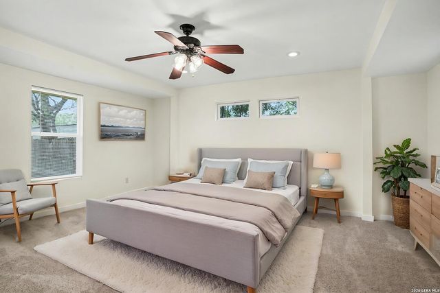 205 BALCONES HEIGHTS RD, Balcones Heights, TX 78201