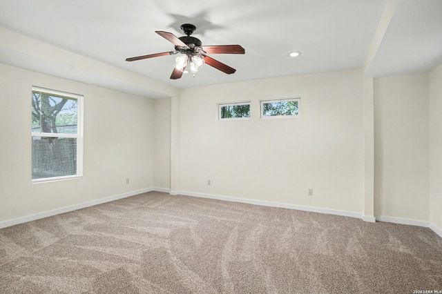 205 BALCONES HEIGHTS RD, Balcones Heights, TX 78201