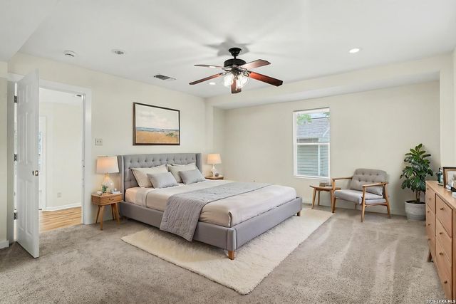 205 BALCONES HEIGHTS RD, Balcones Heights, TX 78201